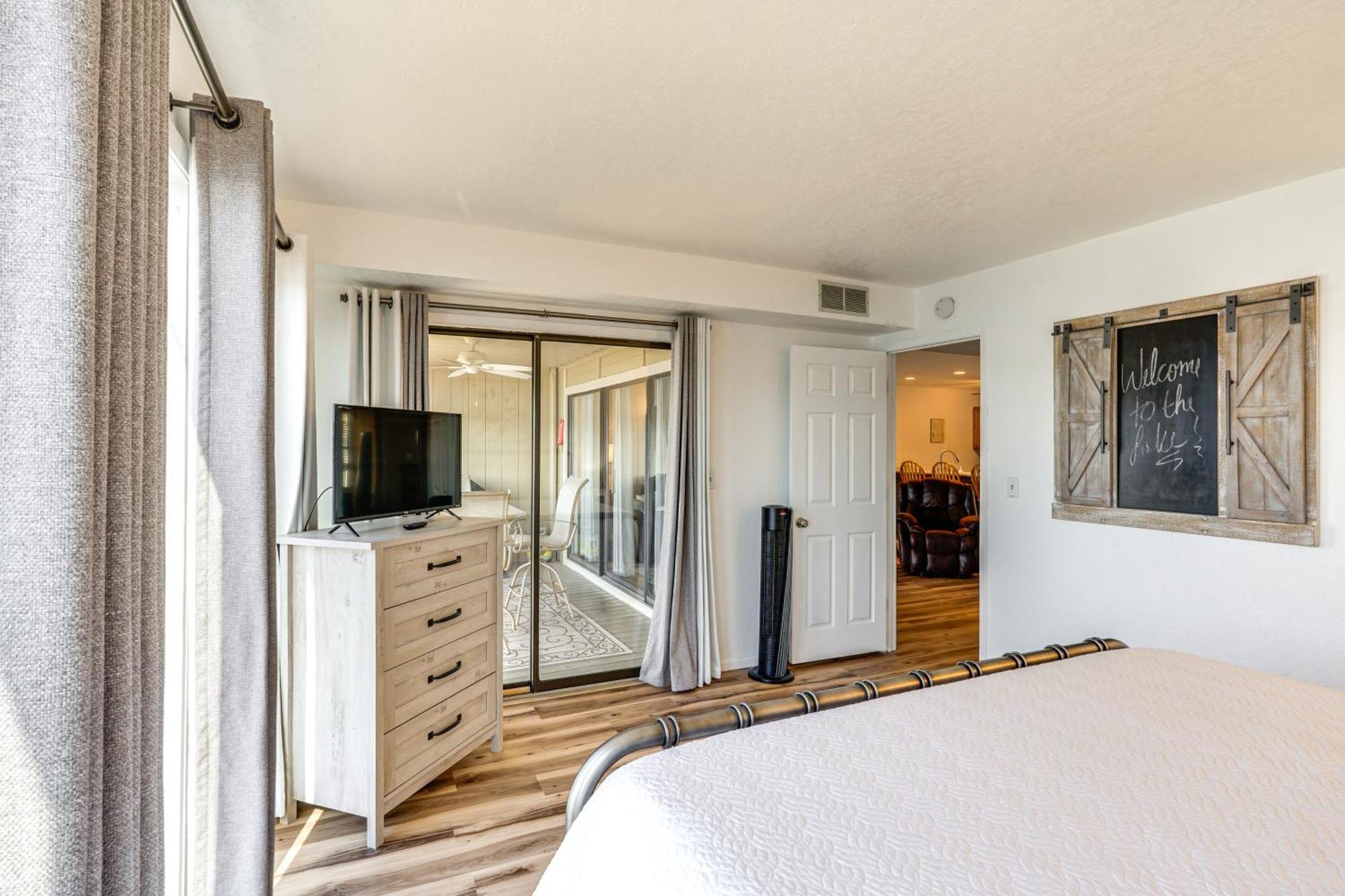 Modern Condo With Screened Balcony And Views! Osage Beach Exterior photo